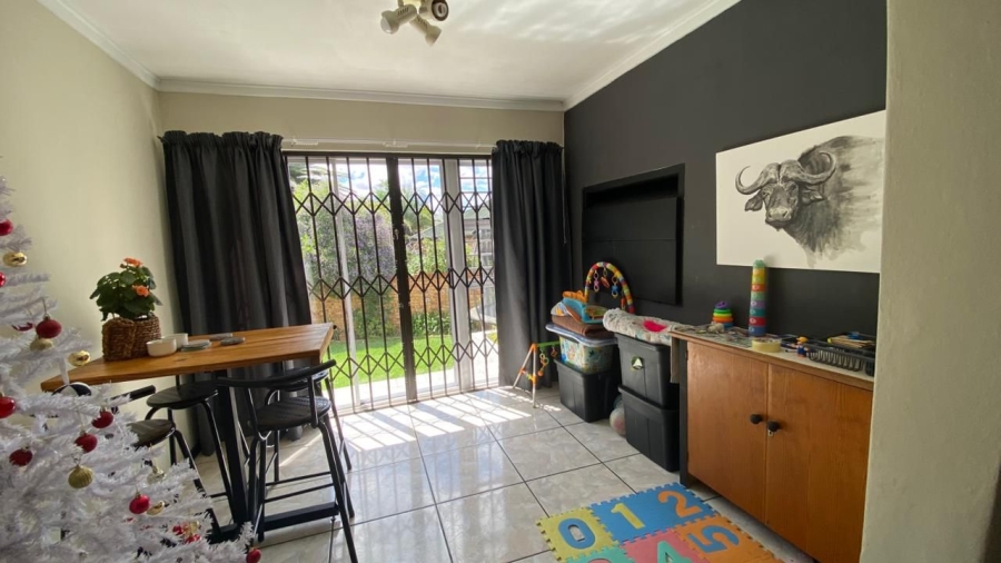 4 Bedroom Property for Sale in Pentagon Park Free State